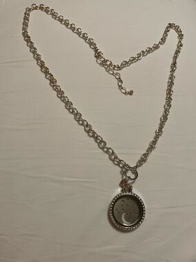 Origami owl necklace